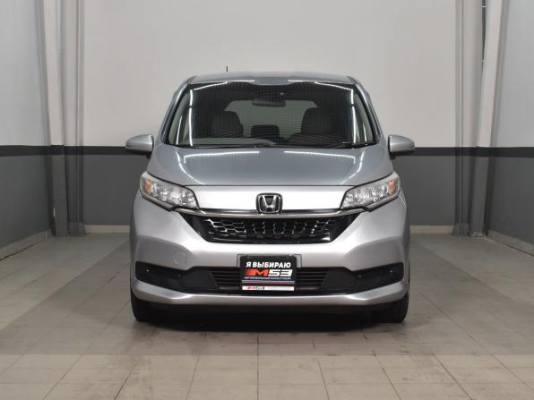 Honda Freed II Рестайлинг с пробегом 2020 года, цена 1 599 995 рублей, 109930 км, компактвэн, Автокод Объявления