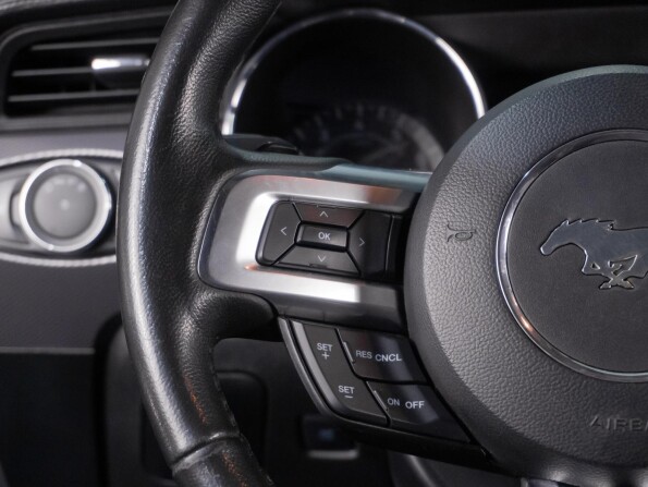 Ford Mustang VI с пробегом 2015 года, цена 2 489 000 рублей, 122485 км, купе, Автокод Объявления