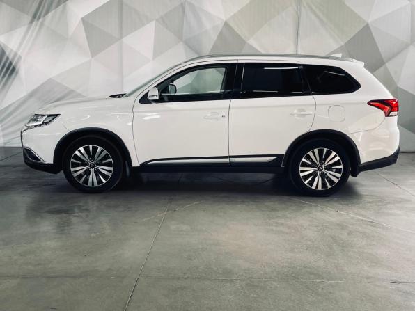 Mitsubishi Outlander III Рестайлинг 3 с пробегом 2019 года, цена 2 150 000 рублей, 225424 км, внедорожник, Автокод Объявления