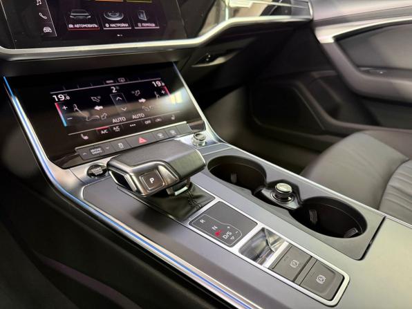 Audi A6 V (C8) с пробегом 2021 года, цена 4 320 000 рублей, 14000 км, седан, Автокод Объявления