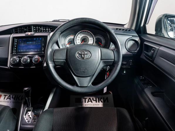 Toyota Corolla XI (E160 E170 E180) с пробегом 2014 года, цена 1 020 000 рублей, 195259 км, универсал, Автокод Объявления