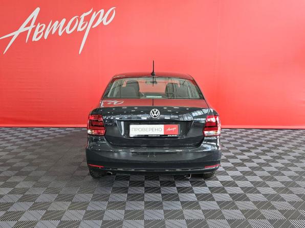 Volkswagen Polo V Рестайлинг с пробегом 2018 года, цена 929 000 рублей, 185000 км, седан, Автокод Объявления