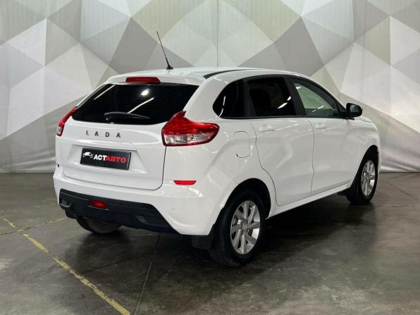 Lada (ВАЗ) XRAY I с пробегом 2017 года, цена 800 000 рублей, 135000 км, хэтчбек, Автокод Объявления