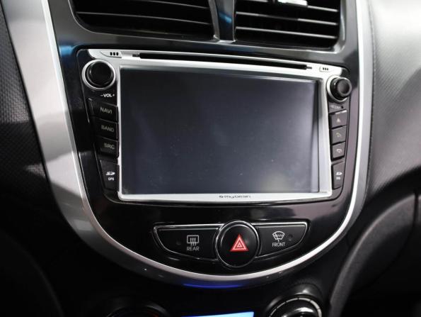 Hyundai Solaris I с пробегом 2012 года, цена 848 930 рублей, 180267 км, хэтчбек, Автокод Объявления