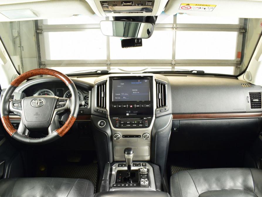 Toyota Land Cruiser 200 Series Рестайлинг 2 Кемерово  - изображение 7