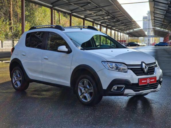 Renault Sandero II Рестайлинг с пробегом 2019 года, цена 870 000 рублей, 81000 км, хэтчбек, Автокод Объявления