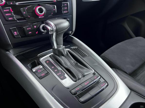 Audi Q5 I (8R) Рестайлинг с пробегом 2012 года, цена 1 888 000 рублей, 178758 км, внедорожник, Автокод Объявления