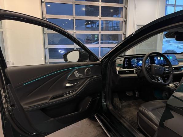 Chery Arrizo 8 с пробегом 2023 года, цена 2 264 000 рублей, 60801 км, седан, Автокод Объявления