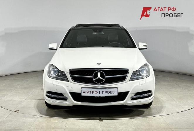 Mercedes-Benz C-Класс III (W204) Рестайлинг с пробегом 2013 года, цена 1 580 000 рублей, 297964 км, седан, Автокод Объявления
