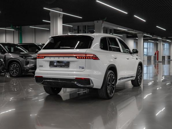 Geely Monjaro I Рестайлинг 2 с пробегом 2025 года, цена 4 200 000 рублей, 15 км, внедорожник, Автокод Объявления
