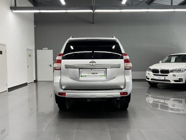 Toyota Land Cruiser Prado 150 Series Рестайлинг 1 с пробегом 2016 года, цена 3 645 000 рублей, 196164 км, внедорожник, Автокод Объявления