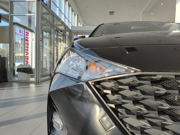 Hyundai Solaris II Рестайлинг с пробегом 2021 года, цена 1 764 000 рублей, 21034 км, седан, Автокод Объявления