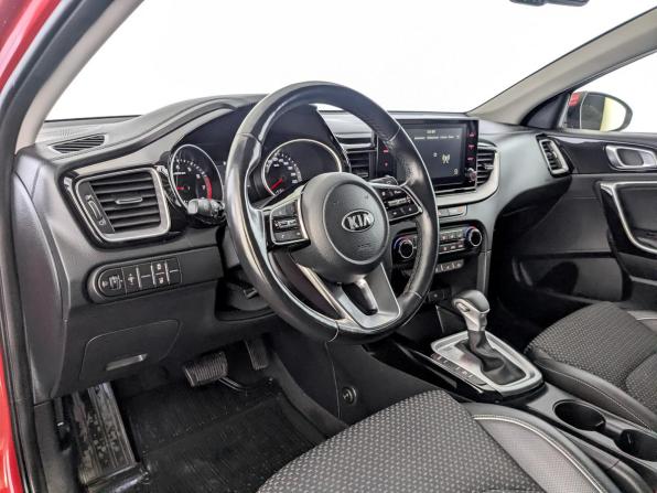 Kia Ceed III с пробегом 2021 года, цена 2 145 000 рублей, 74950 км, универсал, Автокод Объявления