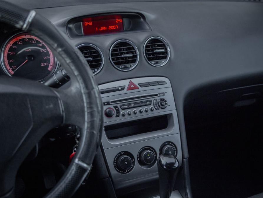 Peugeot 308 I Тюмень  - изображение 11