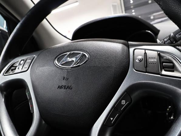 Hyundai ix35 I Рестайлинг с пробегом 2015 года, цена 1 255 000 рублей, 144070 км, внедорожник, Автокод Объявления