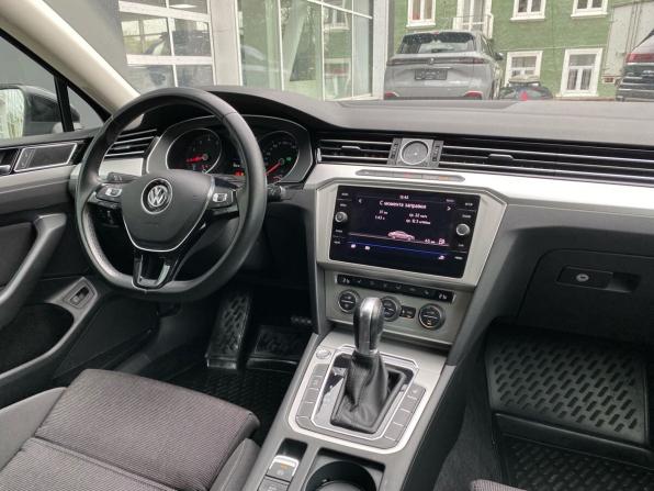 Volkswagen Passat B8 с пробегом 2019 года, цена 2 459 000 рублей, 60000 км, седан, Автокод Объявления