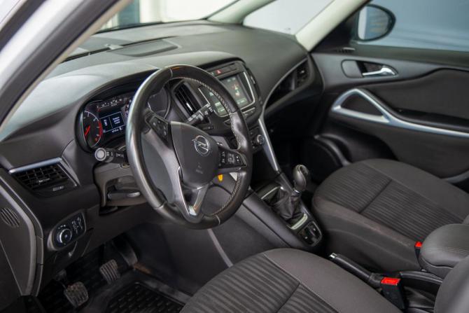 Opel Zafira C Рестайлинг с пробегом 2017 года, цена 2 050 000 рублей, 187418 км, минивэн, Автокод Объявления