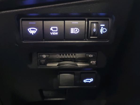 Toyota Corolla Cross I с пробегом 2023 года, цена 3 300 000 рублей, 8670 км, внедорожник, Автокод Объявления