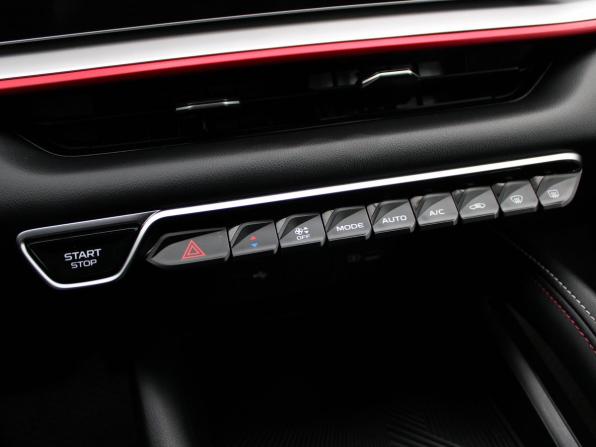 Geely Coolray I Рестайлинг с пробегом 2024 года, цена 2 179 000 рублей, 28225 км, внедорожник, Автокод Объявления