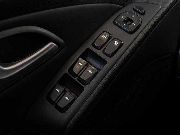 Hyundai ix35 I с пробегом 2012 года, цена 1 320 000 рублей, 118360 км, внедорожник, Автокод Объявления