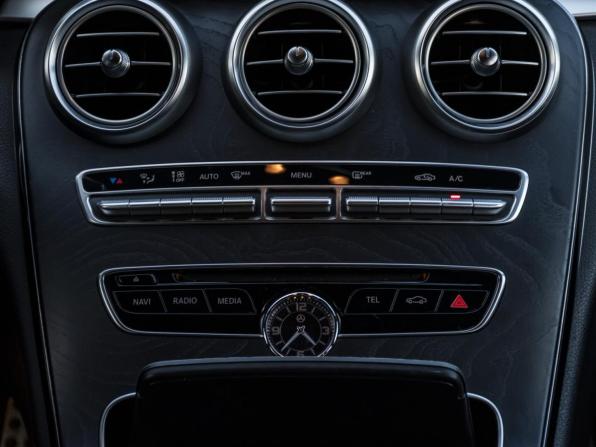 Mercedes-Benz C-Класс IV (W205) с пробегом 2018 года, цена 2 649 000 рублей, 129278 км, седан, Автокод Объявления