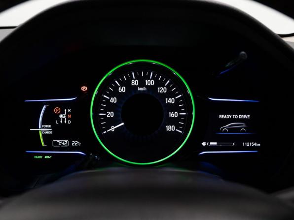 Honda Vezel I с пробегом 2015 года, цена 1 630 000 рублей, 112156 км, внедорожник, Автокод Объявления
