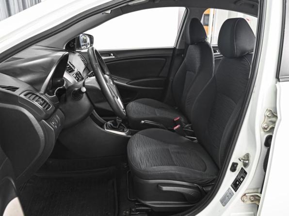 Hyundai Solaris I Рестайлинг с пробегом 2015 года, цена 779 000 рублей, 191605 км, седан, Автокод Объявления