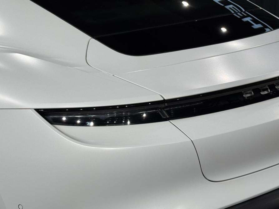 Porsche Taycan I Иркутск  - изображение 9