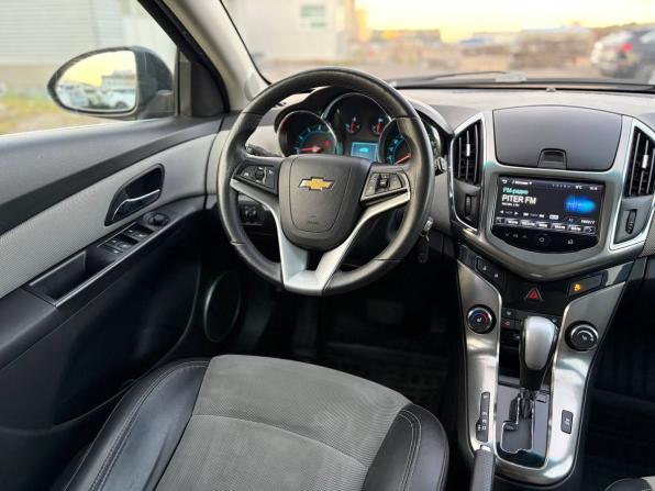 Chevrolet Cruze I Рестайлинг с пробегом 2013 года, цена 660 000 рублей, 234308 км, хэтчбек, Автокод Объявления
