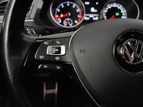 Volkswagen Tiguan II с пробегом 2019 года, цена 2 388 000 рублей, 82000 км, внедорожник, Автокод Объявления