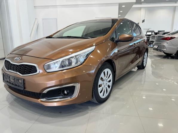Kia Ceed II Рестайлинг с пробегом 2015 года, цена 1 195 000 рублей, 122225 км, хэтчбек, Автокод Объявления