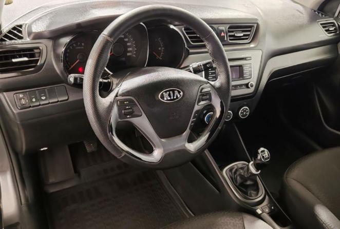 Kia Rio III Рестайлинг с пробегом 2015 года, цена 780 000 рублей, 272781 км, седан, Автокод Объявления