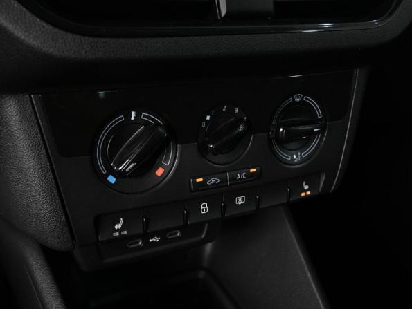 Skoda Rapid II с пробегом 2021 года, цена 1 699 000 рублей, 94390 км, лифтбек, Автокод Объявления