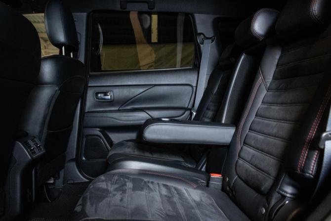 Mitsubishi Outlander III Рестайлинг 3 с пробегом 2021 года, цена 2 199 000 рублей, 146438 км, внедорожник, Автокод Объявления