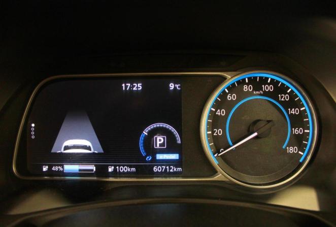 Nissan Leaf II (ZE1) с пробегом 2018 года, цена 1 590 000 рублей, 60712 км, хэтчбек, Автокод Объявления