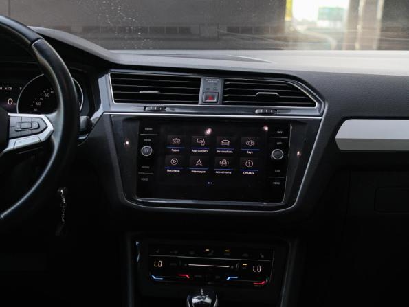 Volkswagen Tiguan II Рестайлинг с пробегом 2021 года, цена 2 690 000 рублей, 82468 км, внедорожник, Автокод Объявления