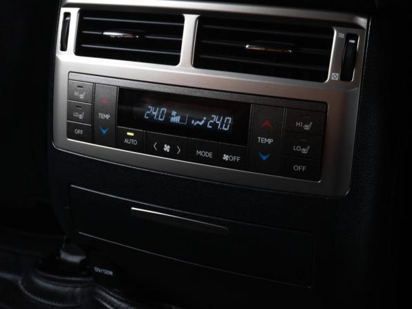 Lexus LX III Рестайлинг с пробегом 2015 года, цена 6 149 000 рублей, 136369 км, внедорожник, Автокод Объявления