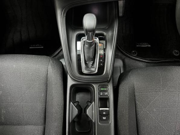 Honda Vezel II с пробегом 2021 года, цена 2 355 000 рублей, 55810 км, внедорожник, Автокод Объявления