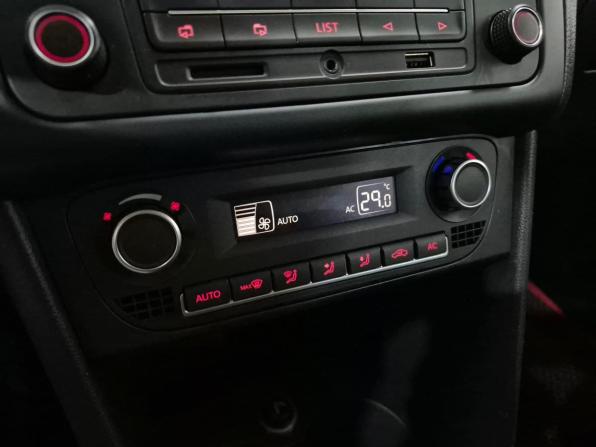 Volkswagen Polo V с пробегом 2014 года, цена 830 000 рублей, 127664 км, седан, Автокод Объявления