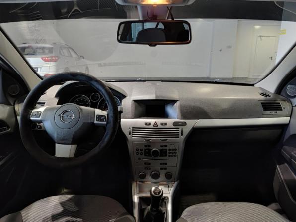 Opel Astra H Рестайлинг с пробегом 2011 года, цена 445 000 рублей, 225821 км, седан, Автокод Объявления