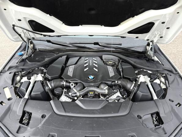 BMW 7 серии VI (G11/G12) Рестайлинг с пробегом 2021 года, цена 7 890 000 рублей, 44018 км, седан, Автокод Объявления