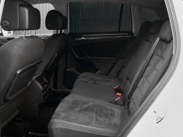 Volkswagen Tiguan II с пробегом 2018 года, цена 1 800 000 рублей, 135752 км, внедорожник, Автокод Объявления