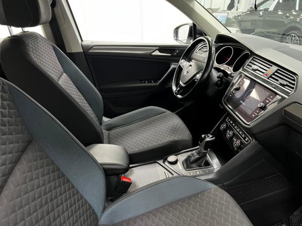 Volkswagen Tiguan II с пробегом 2019 года, цена 2 850 000 рублей, 125699 км, внедорожник, Автокод Объявления