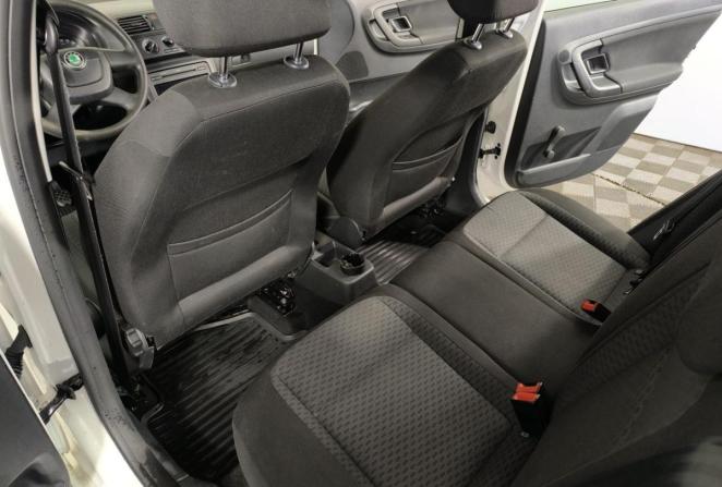 Skoda Fabia II Рестайлинг с пробегом 2011 года, цена 594 000 рублей, 198000 км, хэтчбек, Автокод Объявления