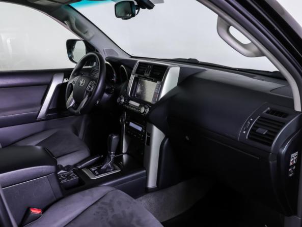 Toyota Land Cruiser Prado 150 Series с пробегом 2012 года, цена 2 990 000 рублей, 211000 км, внедорожник, Автокод Объявления