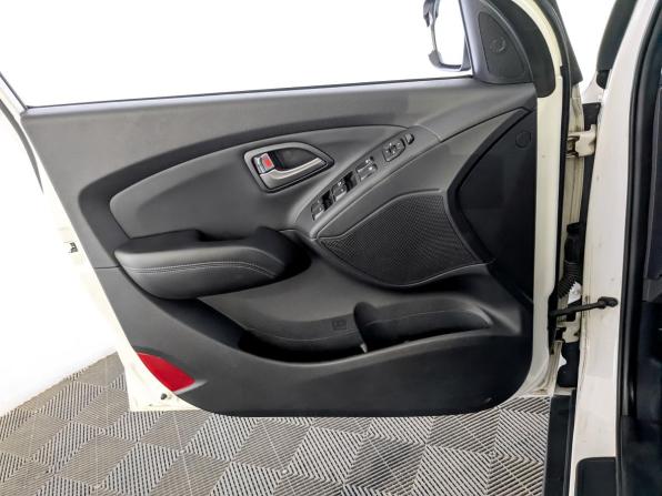 Hyundai ix35 I Рестайлинг с пробегом 2014 года, цена 1 550 000 рублей, 106740 км, внедорожник, Автокод Объявления
