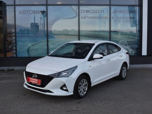 Hyundai Solaris II Рестайлинг с пробегом 2021 года, цена 1 590 000 рублей, 32387 км, седан, Автокод Объявления