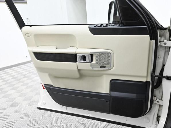 Land Rover Range Rover III Рестайлинг 2 с пробегом 2010 года, цена 1 139 000 рублей, 161777 км, внедорожник, Автокод Объявления