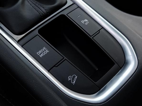 Hyundai Santa Fe IV с пробегом 2019 года, цена 2 799 000 рублей, 112572 км, внедорожник, Автокод Объявления