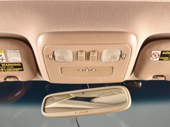 Lexus LX II с пробегом 2001 года, цена 2 099 999 рублей, 230438 км, внедорожник, Автокод Объявления